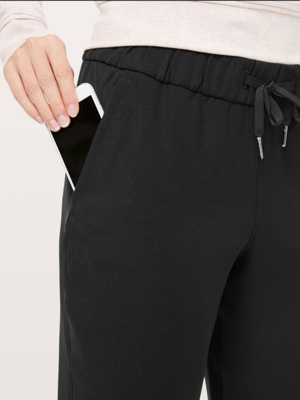lululemon On The Fly Pant - Black - 6 - Picture 6 of 11